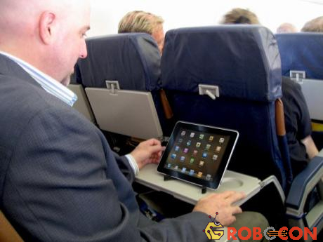 Tất cả các thiết bị cầm tay có kích cỡ bằng iPad trở xuống đều được coi là thiết bị điện tử di động.