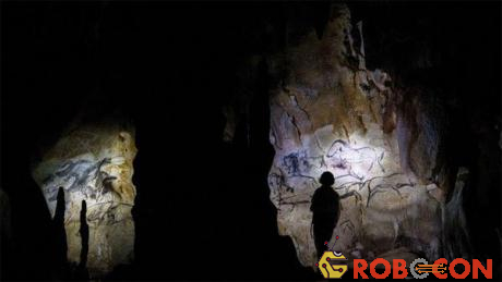 Hang động bích họa 36.000 năm tuổi trở thành di sản thế giới
