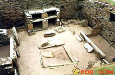 Hệ thống ống nước. Vào năm 400 trước Công nguyên, người Athen đã phát triển hệ thống bơm nước cho các nhà tắm và vòi phun nước.