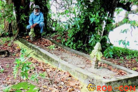 Ngôi mộ có kích thước lớn được phát hiện tại Pulau Upeh.