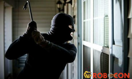 Những cách tự vệ khi trộm đột nhập vào nhà. 
