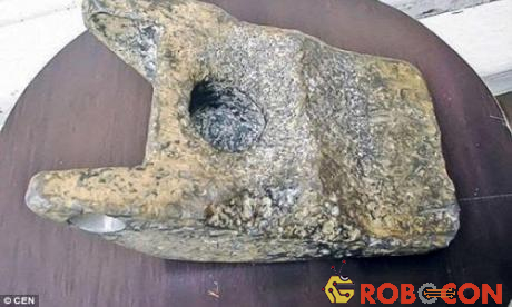 Vật thể bằng nhôm chưa rõ nguồn gốc tìm thấy ở Romania