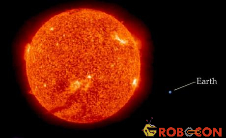 Khối lượng Mặt trời bằng 330.000 lần khối lượng Trái Đất