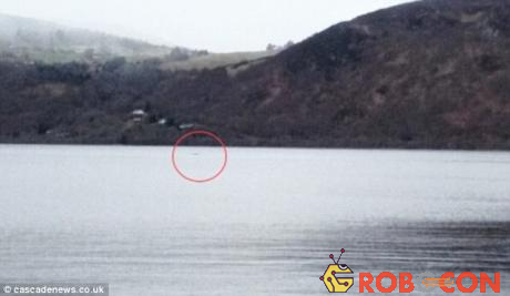 Bảy bức ảnh chứng minh quái vật hồ Loch Ness có thật trong năm 2016