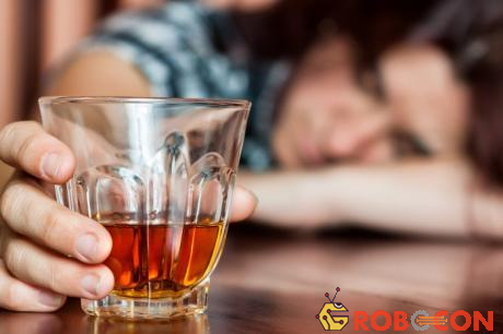 Những ngày Tết, tình trạng ngộ độc rượu ngày càng gia tăng