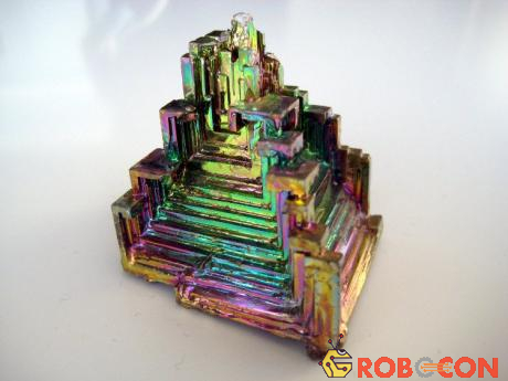 Bismuth (Bi) là một nguyên tố rất đặc biệt.