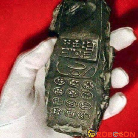 Chiếc điện thoại này được xác định có niên đại khoảng 800 năm?