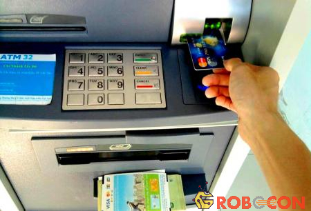 Máy rút tiền tự động - ATM