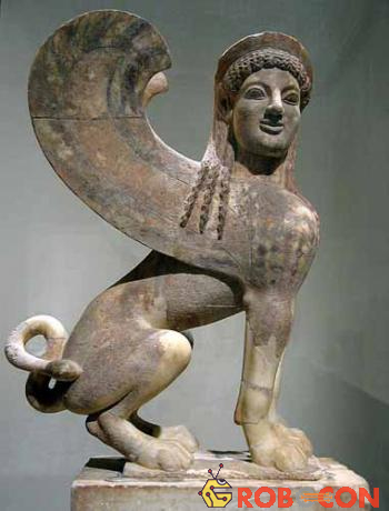 Nhân sư trong truyền thuyết của Hy Lạp: đầu người phụ nữ, thân sư tử, đuôi rắn và cánh đại bàng.
