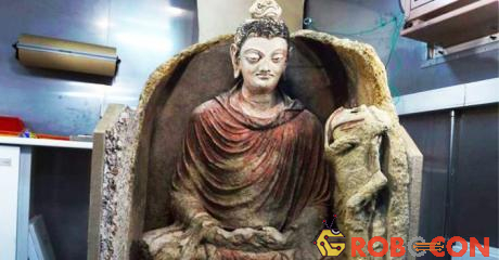 Bức tượng Phật được phát hiện ở Afghanistan.