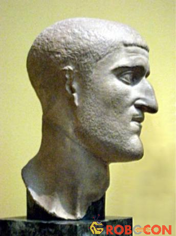 Tượng bán thân của hoàng đế Constantius I Chlorus.
