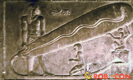 Hình ảnh cho thấy người Ai Cập cổ đại đã sử dụng bòng đèn để chiếu sáng.
