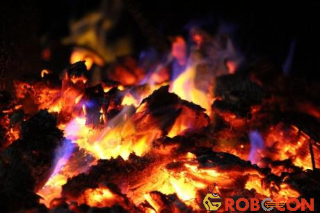 ClF3 có thể đốt cháy những vật liệu mà bình thưởng không thể cháy như gạch, a-miăng...