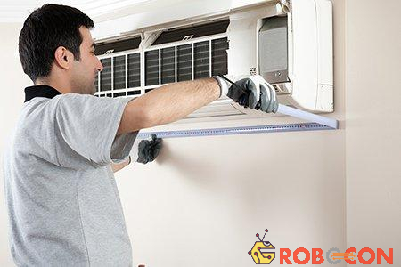 Các bước vệ sinh điều hòa máy lạnh tại nhà đơn giản.
