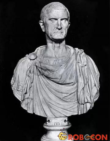 Tượng Marcus Licinius Crassus.