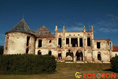 Lâu đài Banffy ở Bontida, Romania, một điểm đến ưa thích của các 
