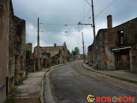 Vẻ hoang tàn của làng Oradour-sur-Glane cũ