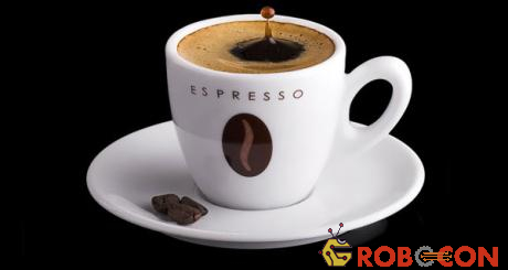 Để pha một tách Espresso ngon tuyệt hảo điều cốt yếu đó là chất lượng cà phê, tỉ lệ trộn các loại cà phê với nhau để tạo ra sự đặc trưng riêng của các loại cà phê thành phẩm.