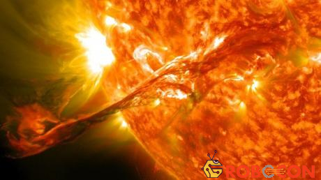 Hiện tượng phun trào nhật hoa trên bề mặt Mặt trời