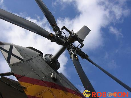 Cánh quạt nhỏ ở đuôi máy bay trực thăng có tác dụng gì? 