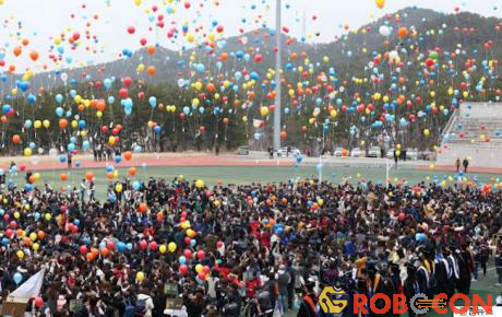 Lễ khai giảng nhiều màu sắc tại Hàn Quốc.