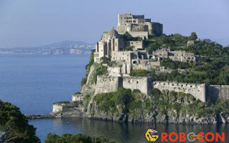Đảo Ischia - địa điểm du lịch nổi tiếng của Italy - vừa trải qua một trận động đất. 