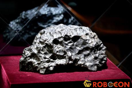 Người cổ đại sản xuất vật dụng từ sắt thiên thạch quý hiếm.