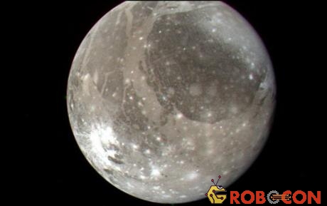  Mặt trăng lớn nhất trong hệ Mặt trời là Ganymede