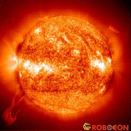 Đường kính của Mặt trời lớn gấp 109 lần đường kính Trái đất.