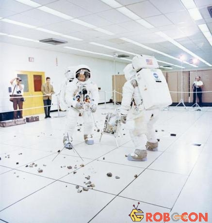 Phi hành gia sứ mệnh Apollo 12