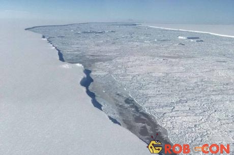 Băng tan ở Nam Cực để lộ vùng đất 120.000 năm chưa từng thấy ánh Mặt trời.