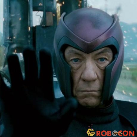 Magneto - người từ trường trong loạt phim X-men, nguyên tác từ truyện tranh của hãng Marvel.