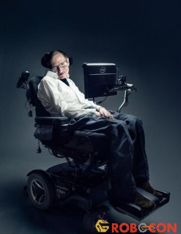 Intel trở thành nhà cung cấp máy tính và nhận trách nhiệm hỗ trợ kỹ thuật cho cuộc sống của Hawking.