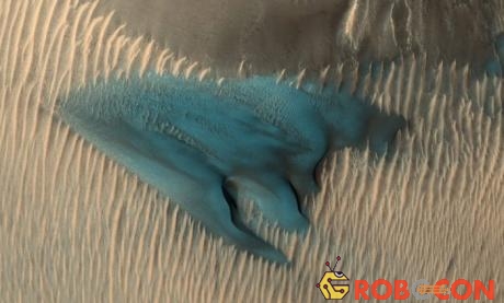 Đụn cát bí ẩn trên sao Hỏa vừa được phát hiện