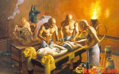 Những kẻ trộm mộ thậm chí từng xâm phạm những ngôi mộ Ai Cập cổ đại để trộm những phần xác ướp