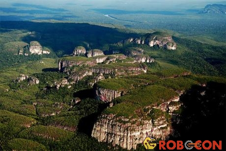Công viên Quốc gia Chiribiquete - vườn quốc gia lớn nhất tại Colombia. 