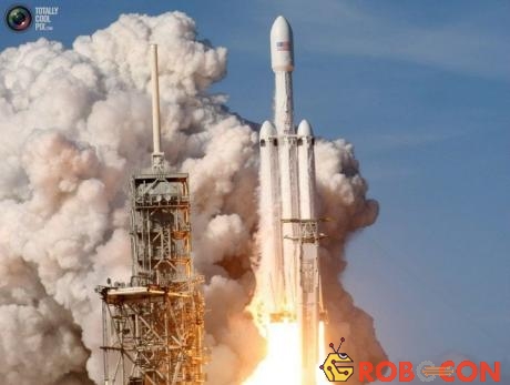 Theo Musk, Falcon Heavy mạnh gấp 2 lần so với bất kỳ loại tên lửa nào hiện nay.