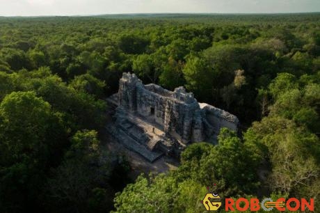 Khu di tích cổ của người Maya