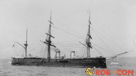 Hình tư liệu về tàu chiến Dmitri Donskoii.
