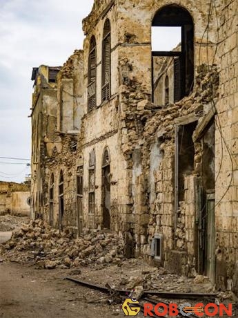 Chiến tranh đã phá hủy nhiều công trình kiến trúc có giá trị ở Eritrea.