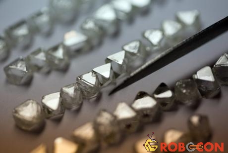 Quá trình tạo ra kim cương bằng cách này có thể kéo dài 10 tuần.