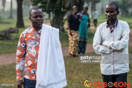 Người dân Congo được điều trị thành công sau khi bị nhiễm virus Ebola tại Itipo ngày 11/6. 