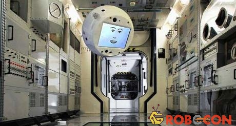 CIMON sẽ là một trong những robot hoạt động cùng phi hành gia trên ISS đầu tiên.