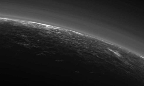 Nghi vấn: Những đám mây có thể xuất hiện trên sao Diêm Vương