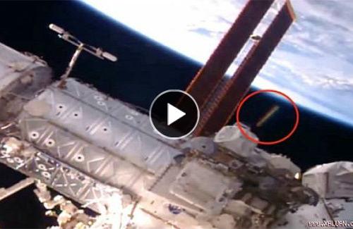 Phát hiện vật thể lạ hình điếu thuốc bay gần Trạm Vũ trụ Quốc tế