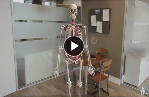 Ứng dụng công nghệ thực tế ảo vào giải phẫu xác người cho sinh viên y khoa