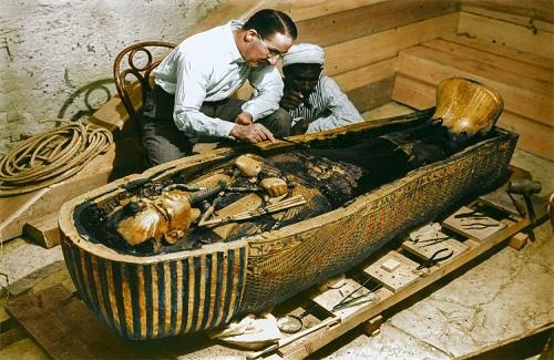 Quá trình khám phá lăng mộ của Tutankhamun qua những bức hình