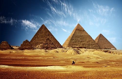 Phát hiện thư tịch cổ 4.500 năm tuổi mô tả việc xây dựng đại kim tự tháp Giza
