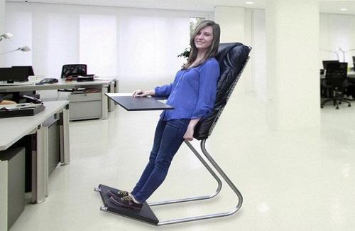 Leanchair - chiếc ghế độc đáo giúp bạn vừa đứng vừa làm việc