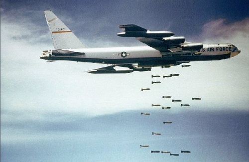Bảy máy bay ném bom nguy hiểm và có sức tàn phá khủng khiếp nhất thế giới